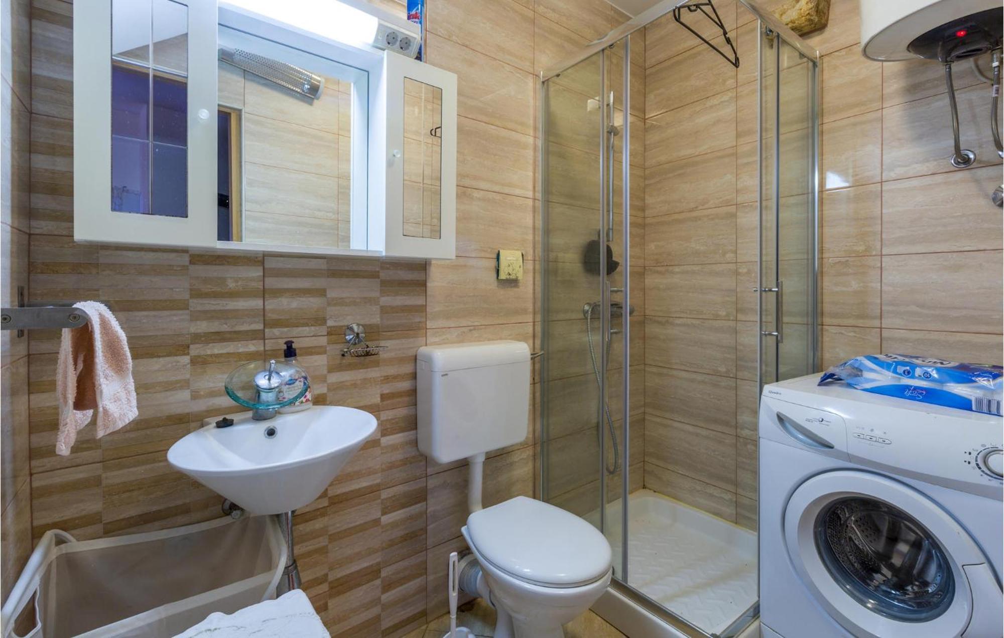 2 Bedroom Stunning Home In Bale Luaran gambar